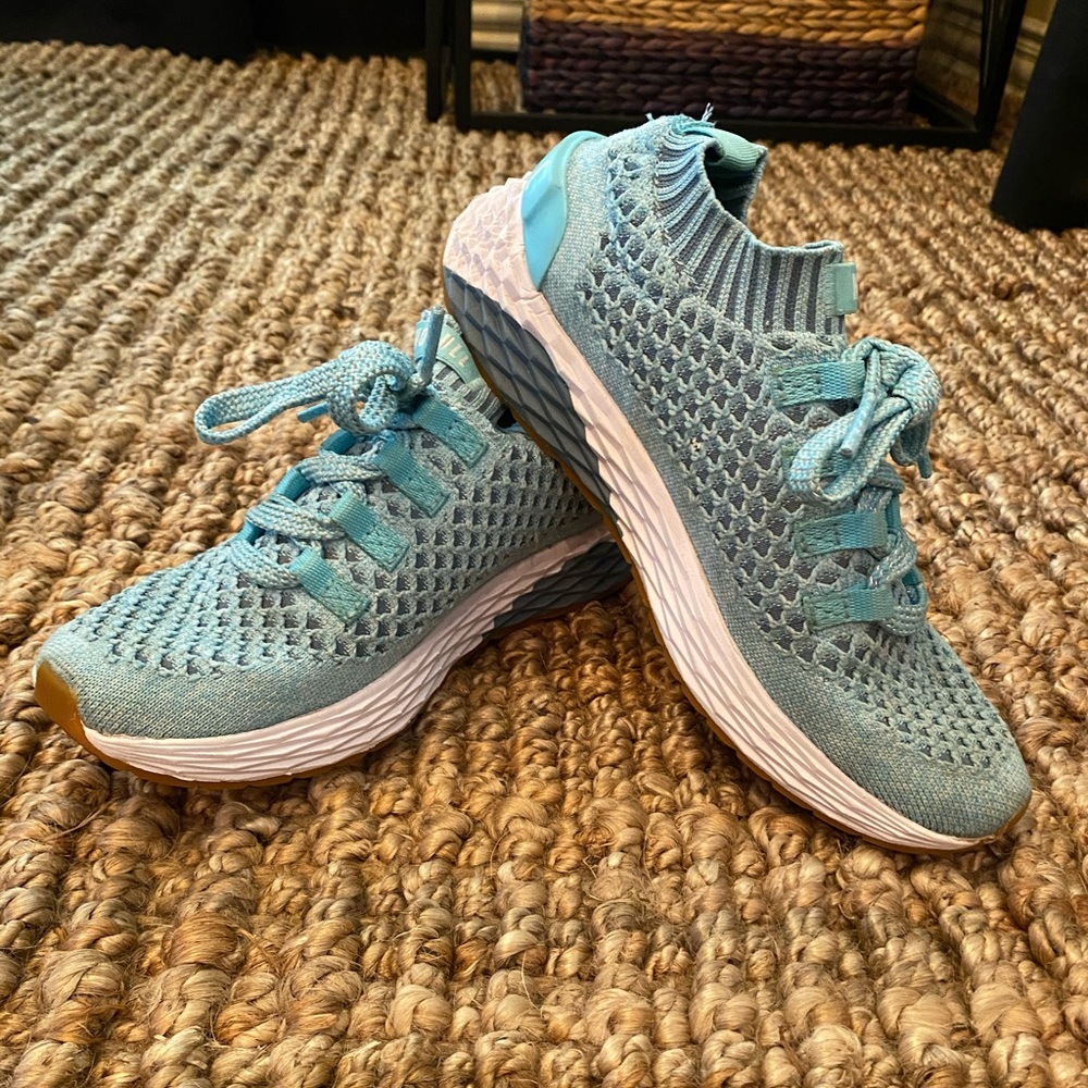 Nobull Topaz knit runner (women’s) size 8
